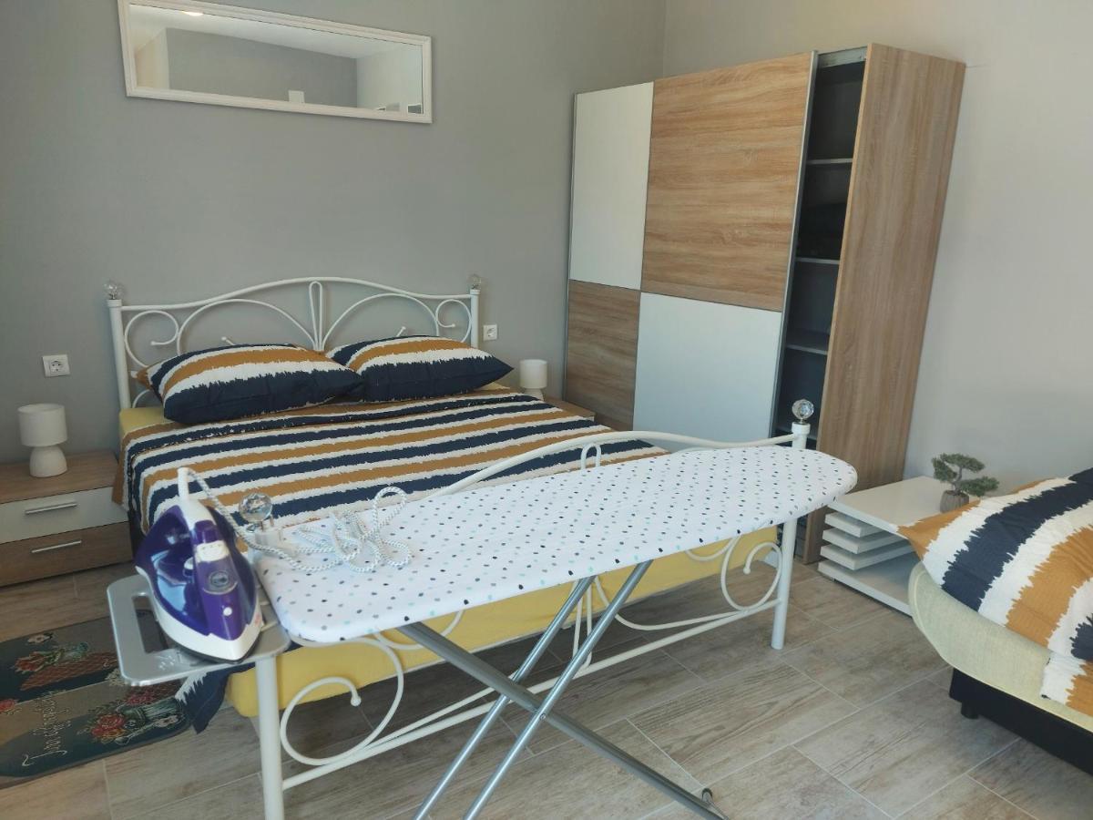 Studio Apartment Palmira Ližnjan Εξωτερικό φωτογραφία